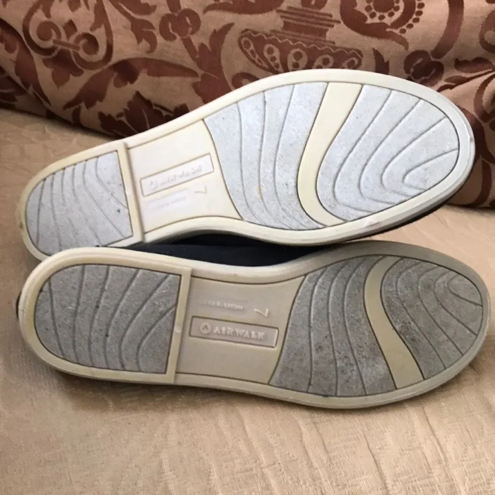 Airwalk canvas flats loafers 7 black shoes RARE